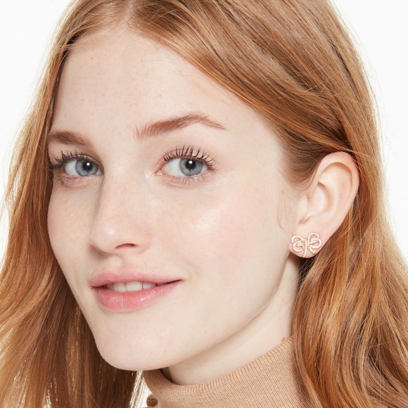 🎁Kate Spade bow meets girl pave studs - Picture 2 of 3